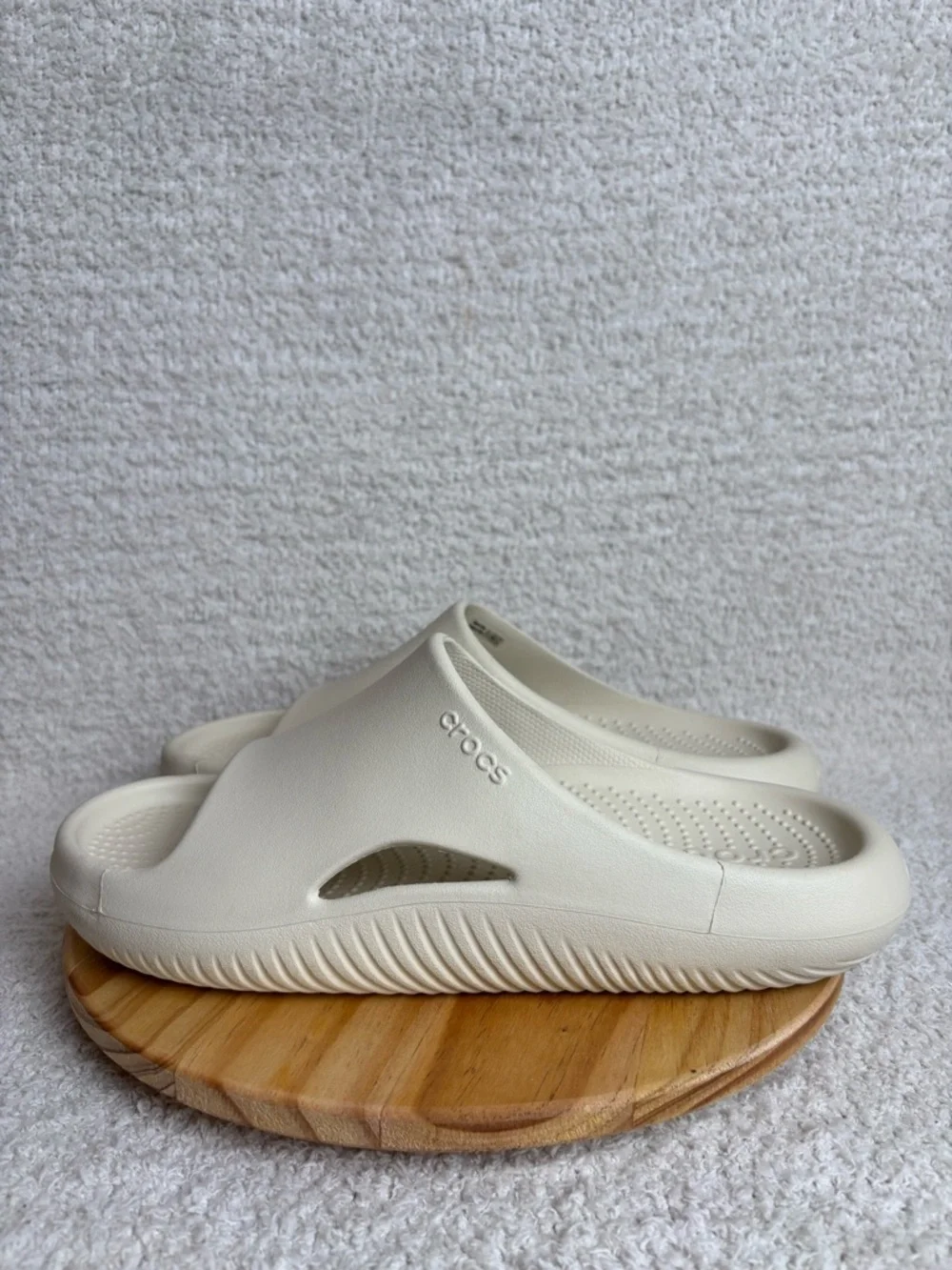 Crocs Mellow Recovery Slides Unisex M9 W11 In Bone Ivory Comfort Like New
